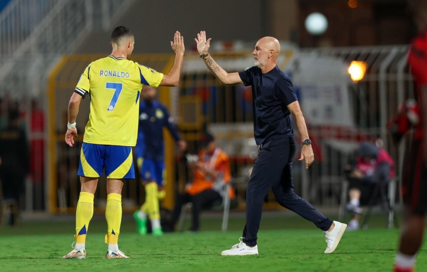 Cơn nhiệt huyết không tuổi của Cristiano Ronaldo trong mắt HLV Stefano Pioli