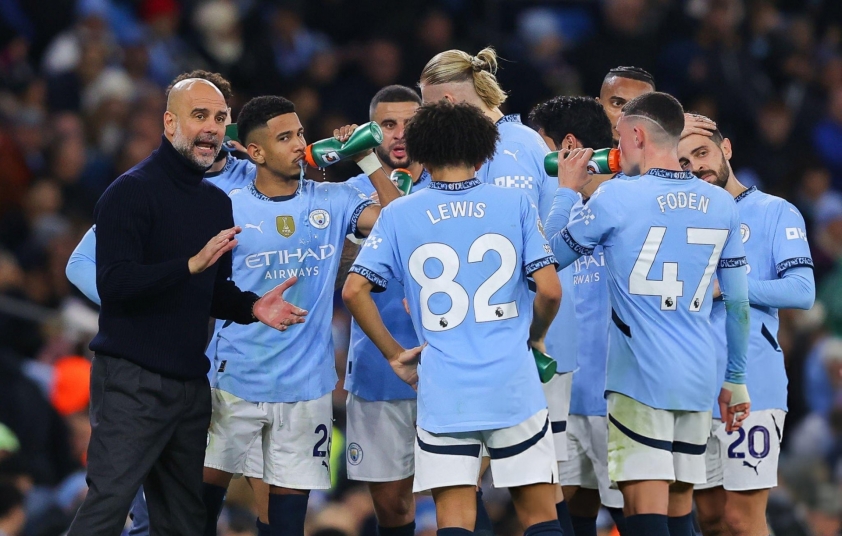 Arne Slot ngợi ca Pep Guardiola 
