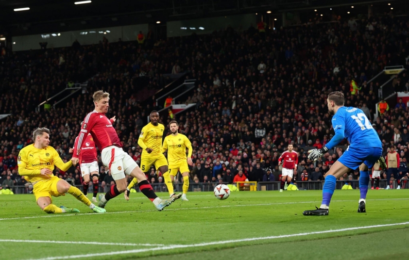 Michael Owen ca ngợi sự trở lại đầy mạnh mẽ của Man United