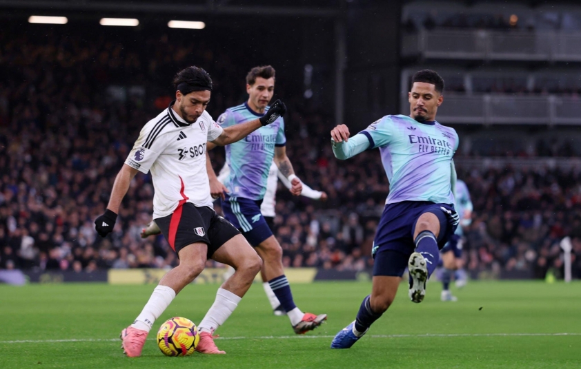 Arsenal hòa thất vọng trên sân của Fulham