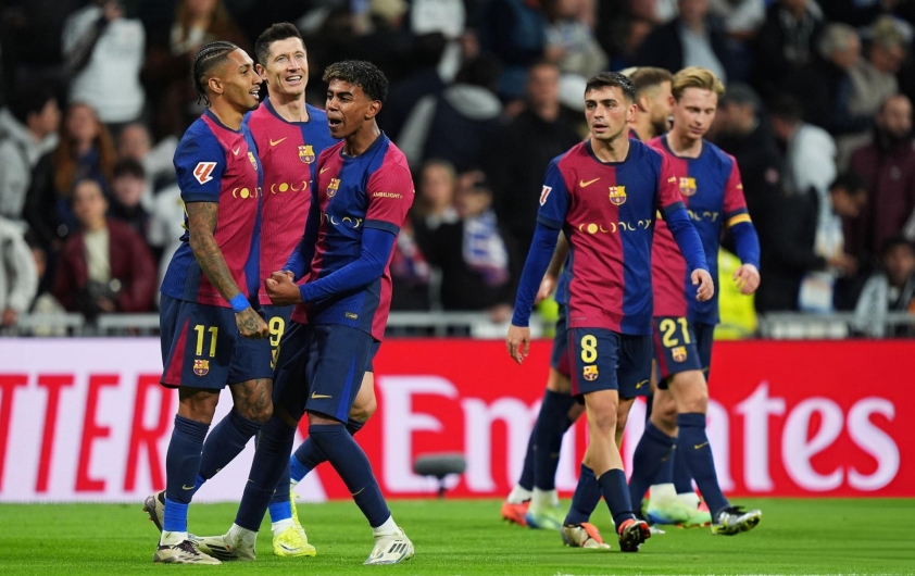 Barcelona dễ dàng đánh bại Real Madrid trên sân nhà Bernabeu trong trận El Clasico