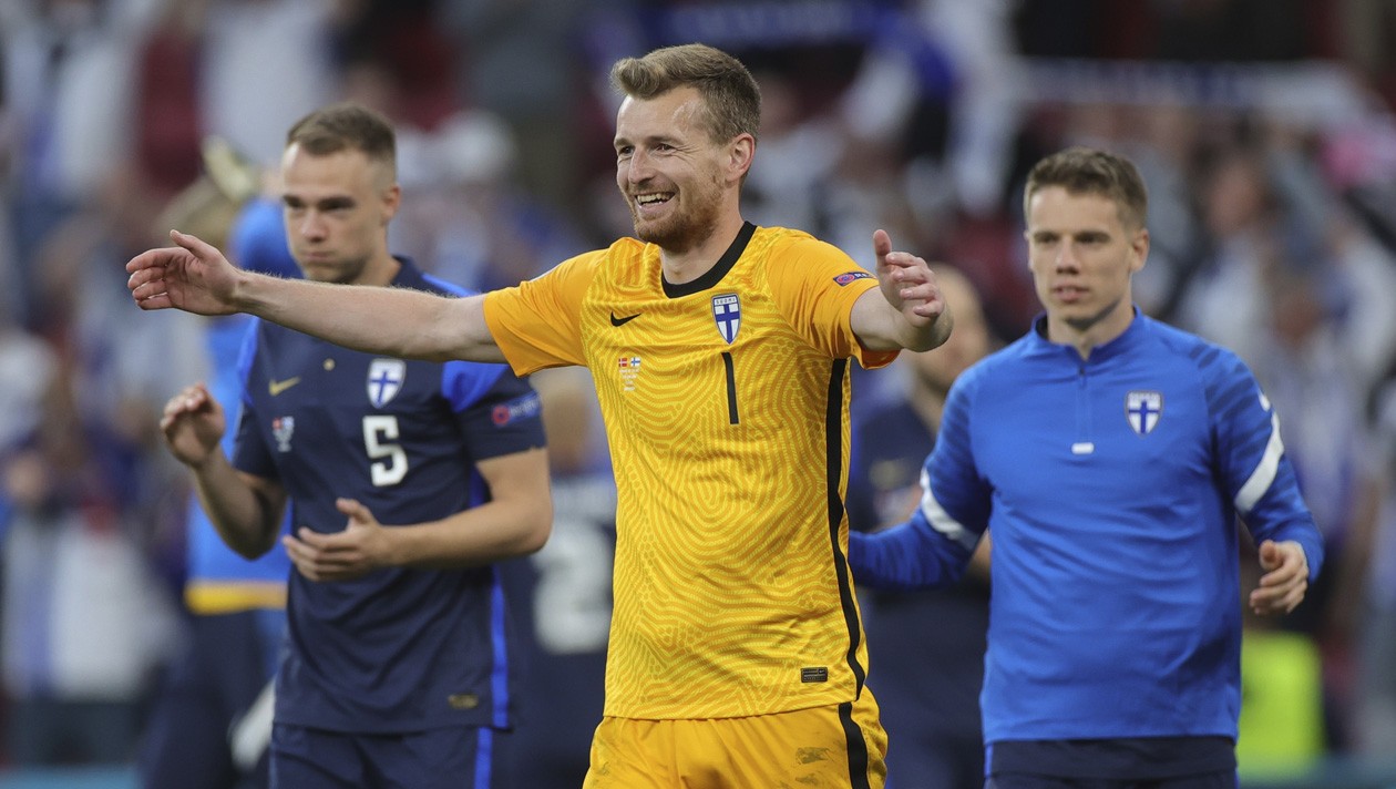 Lukas Hradecky Lukas Hradecky