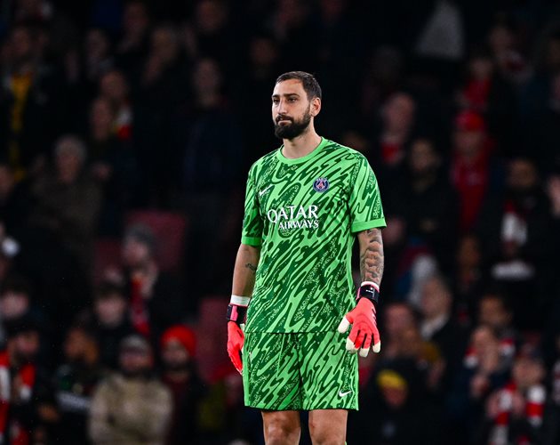 Gianluigi Donnarumma đối mặt nguy cơ bị thay thế tại Paris Saint-Germain