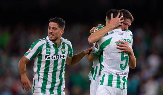 Thắng lợi áp đảo 6-1 của Real Betis trước Gevora ở vòng 1 Cúp Nhà vua