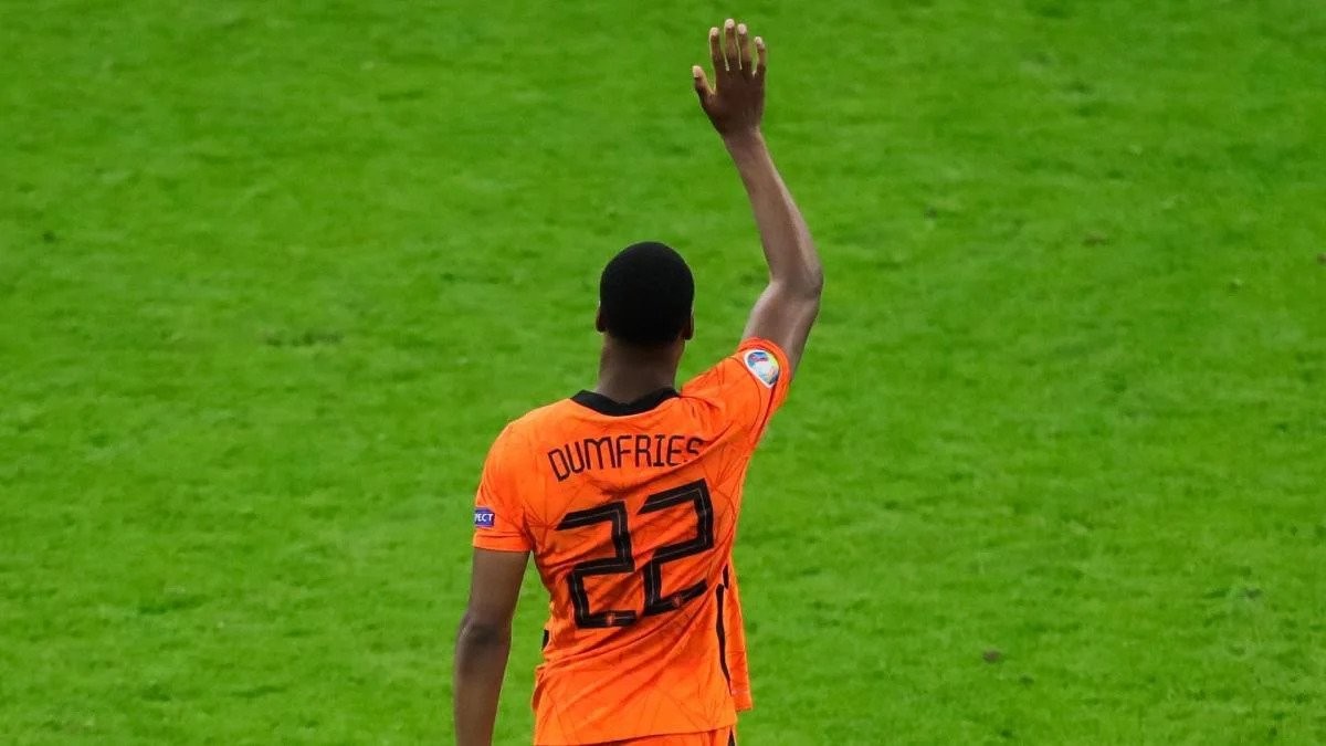 Denzel Dumfries Denzel Dumfries