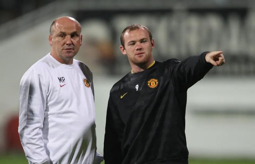 Wayne Rooney bổ nhiệm Mike Phelan làm trợ lý mới tại Plymouth Argyle