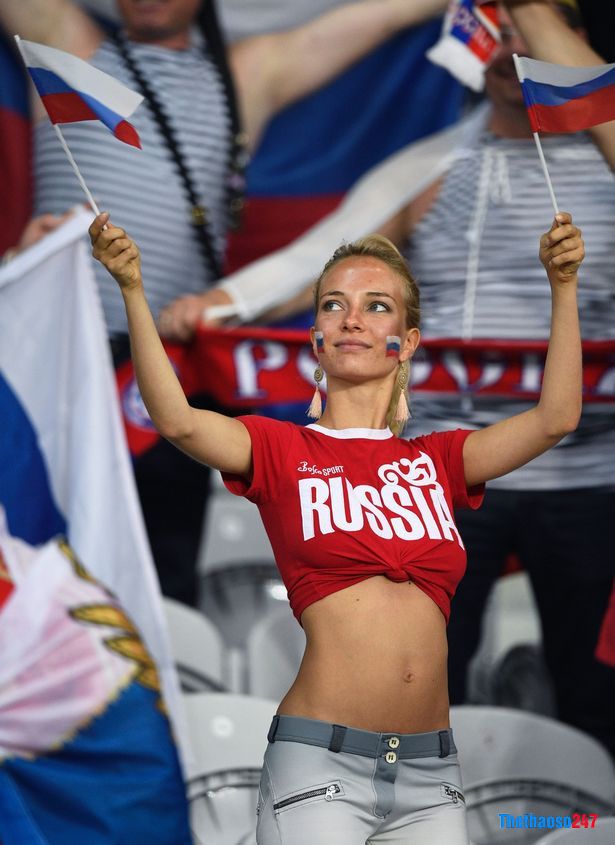 Fan nữ World Cup