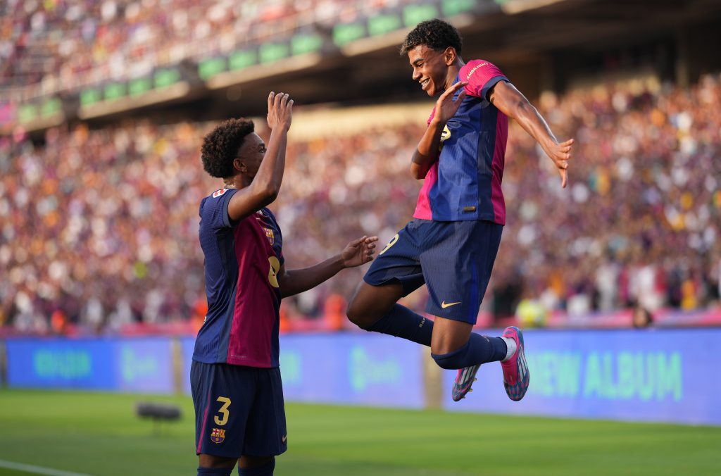 Lamine Yamal Tài năng trẻ Barcelona bị nhắm mục tiêu bởi các pha phạm lỗi