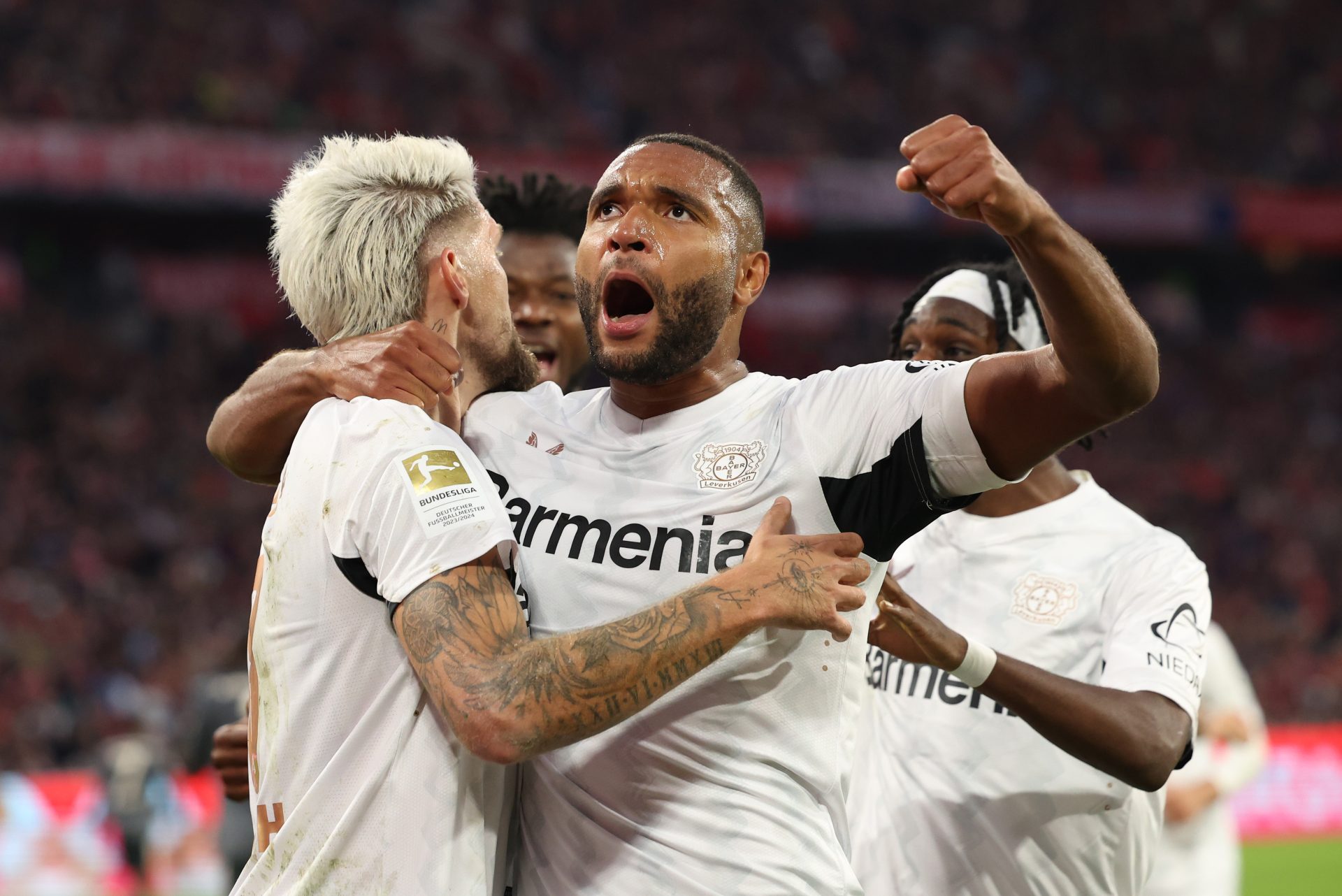 Barcelona nhắm đến Jonathan Tah, chuẩn bị thanh lý Garcia và Christensen