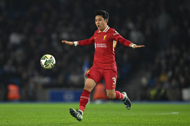 Endo Wataru Tìm Kiếm Bến Đỗ Mới Khi Sự Ng nghiệp Sa Sút Tại Liverpool