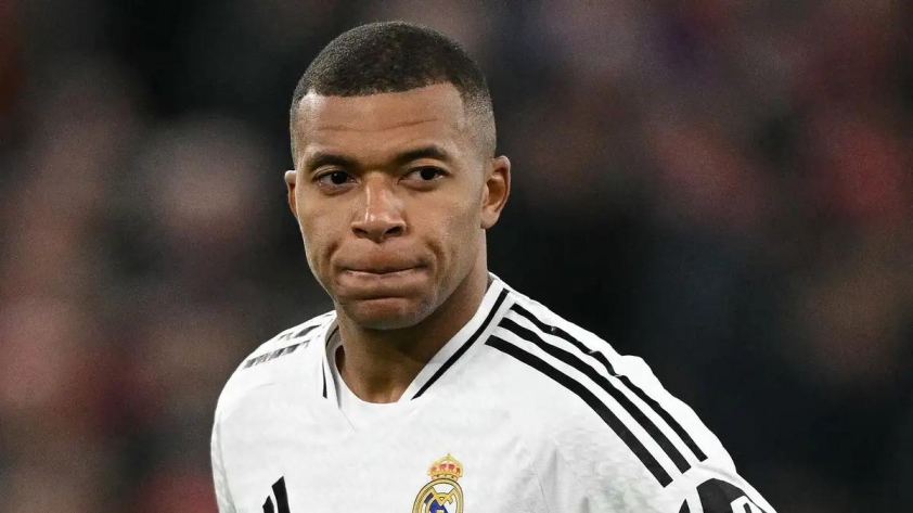 Phong độ đáng lo ngại của Mbappé Sự phản ánh của những vấn đề tập thể tại Real Madrid
