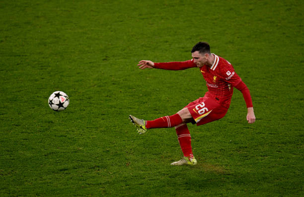Liverpool đối mặt với quyết định then chốt Nâng cấp vị trí hậu vệ trái
