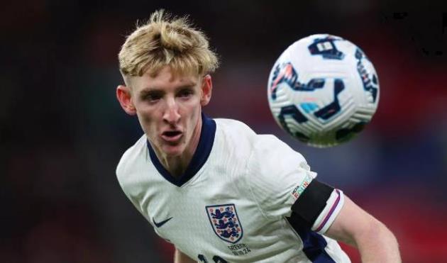 Liverpool nên khơi dậy lại sự quan tâm đến Anthony Gordon, theo huyền thoại Mark Lawrenson