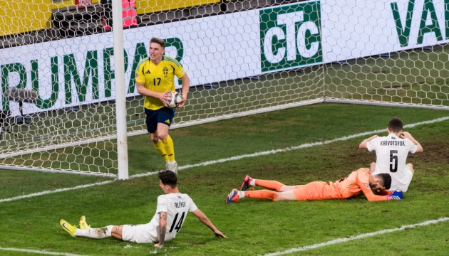Ngôi Sao Viktor Gyökeres Tỏa Sáng Với 4 Bàn Thắng, Đưa Thụy Điển Đến Ngưỡng Cửa Vòng Play-off World Cup 2026
