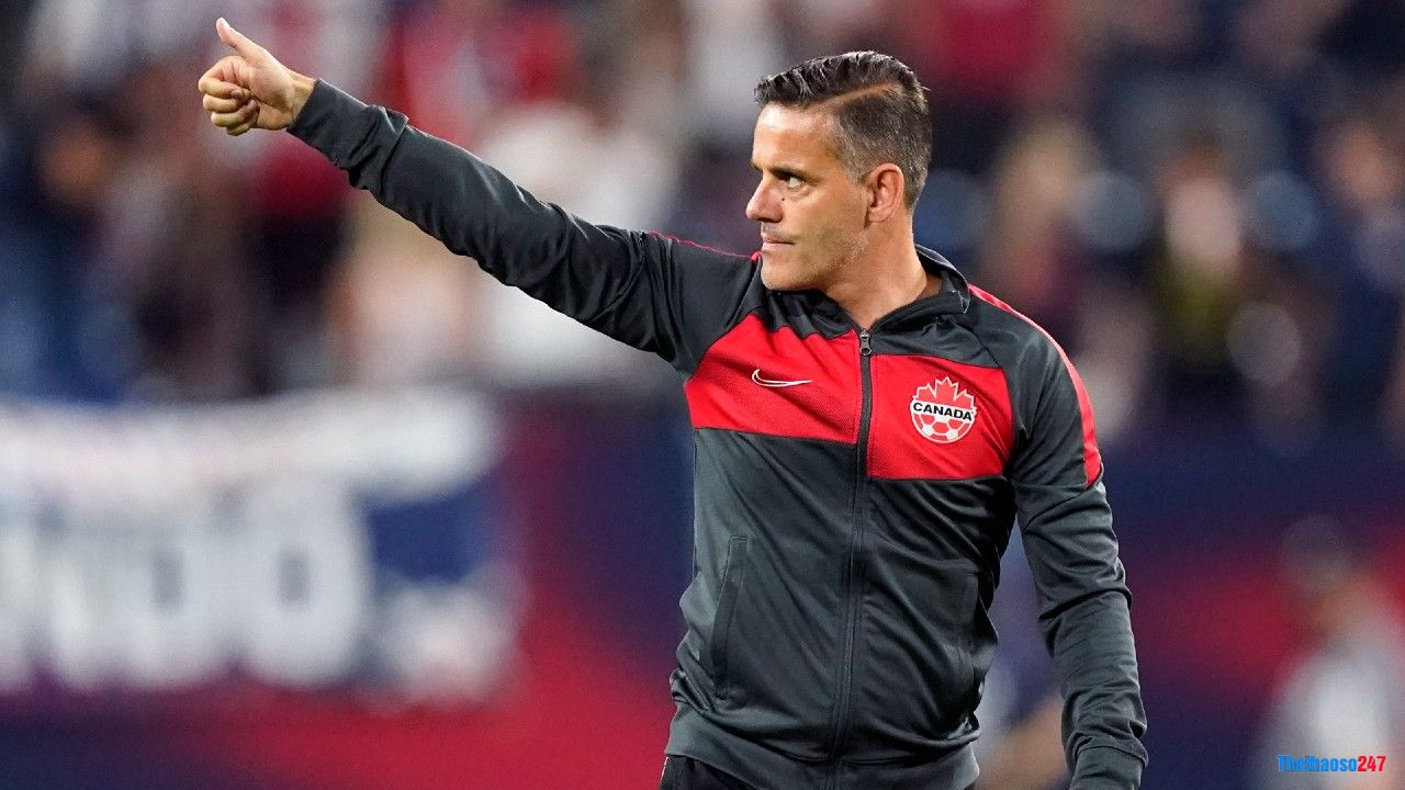 Ông John Herdman không quên chấn an người hâm mộ 
