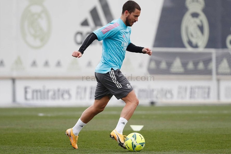 Quá buồn cho Real Madrid, Hazard đen đủi tái phát chấn thương