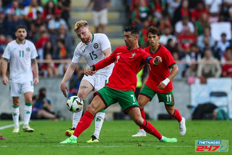 Ronaldo lập cú đúp bàn thắng trong trận đấu cuối cùng trước thềm Euro của Bồ Đào Nha