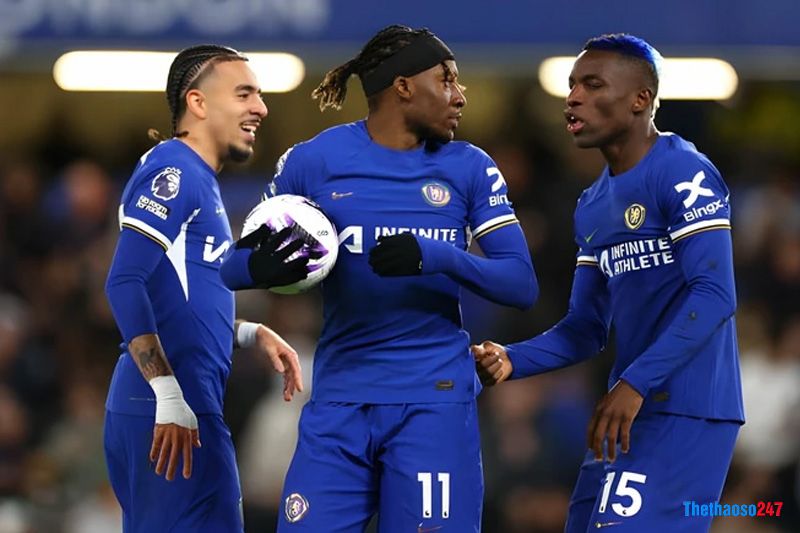 HLV Chelsea nổi cọc vì học trò hành xử như trẻ con