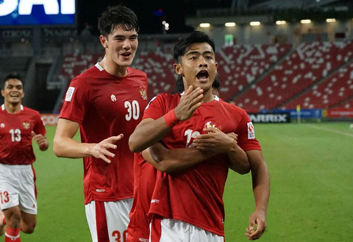 HLV Indonesia công khai “bí thuật” đè bẹp Malaysia ngay buổi họp báo