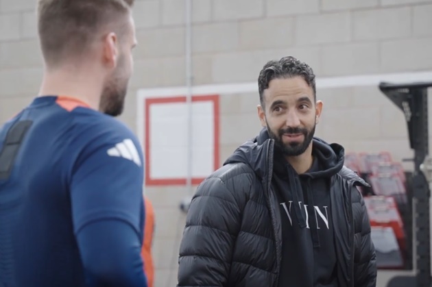 Ruben Amorim úp mở về thương vụ Pedro Goncalves với Manchester United