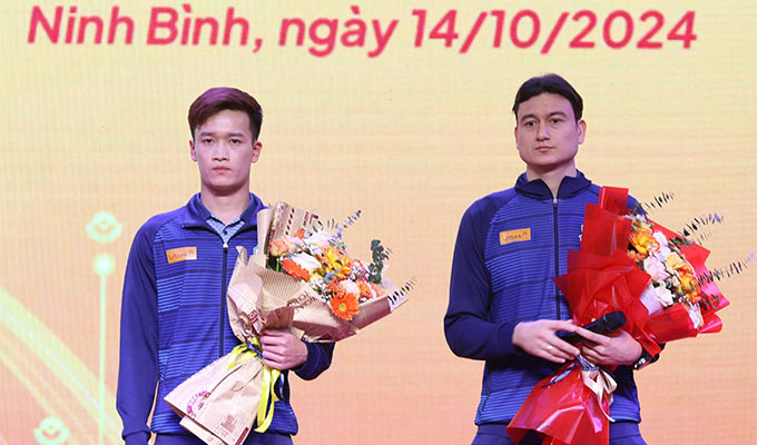 Hoàng Đức và Đặng Văn Lâm chia sẻ lý do khoác áo CLB Ninh Bình tại Giải hạng Nhất