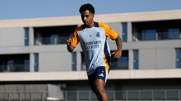 Rodrygo tái xuất, Ancelotti lạc quan trước thử thách bám đuổi Barcelona