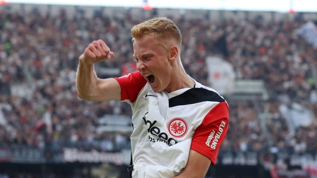 Hugo Larsson - Tiền vệ tài năng triển vọng được Real Madrid nhắm đến