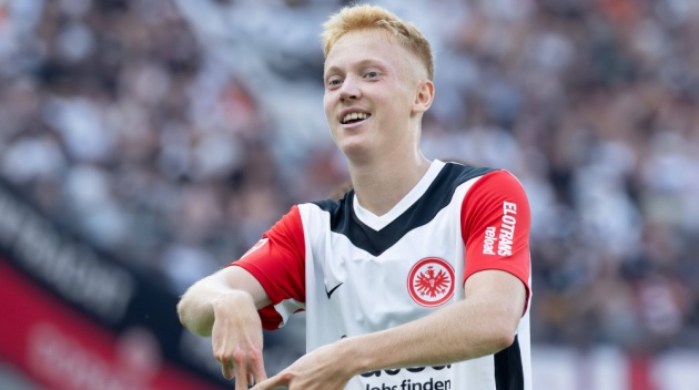 Hugo Larsson - Tiền vệ tài năng triển vọng được Real Madrid nhắm đến