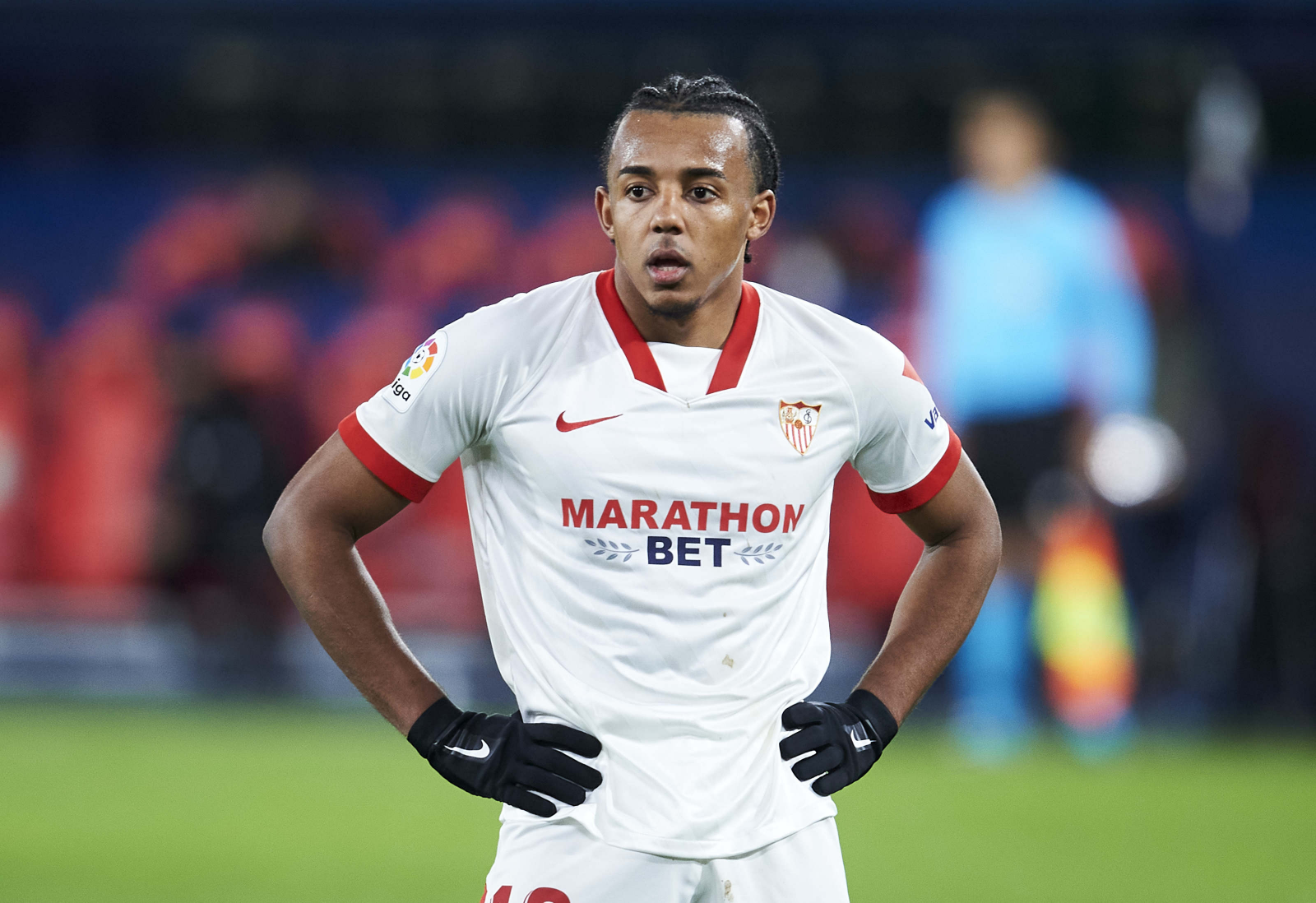 Tottenham sẵn sàng chi mạnh để gia cố hàng thủ