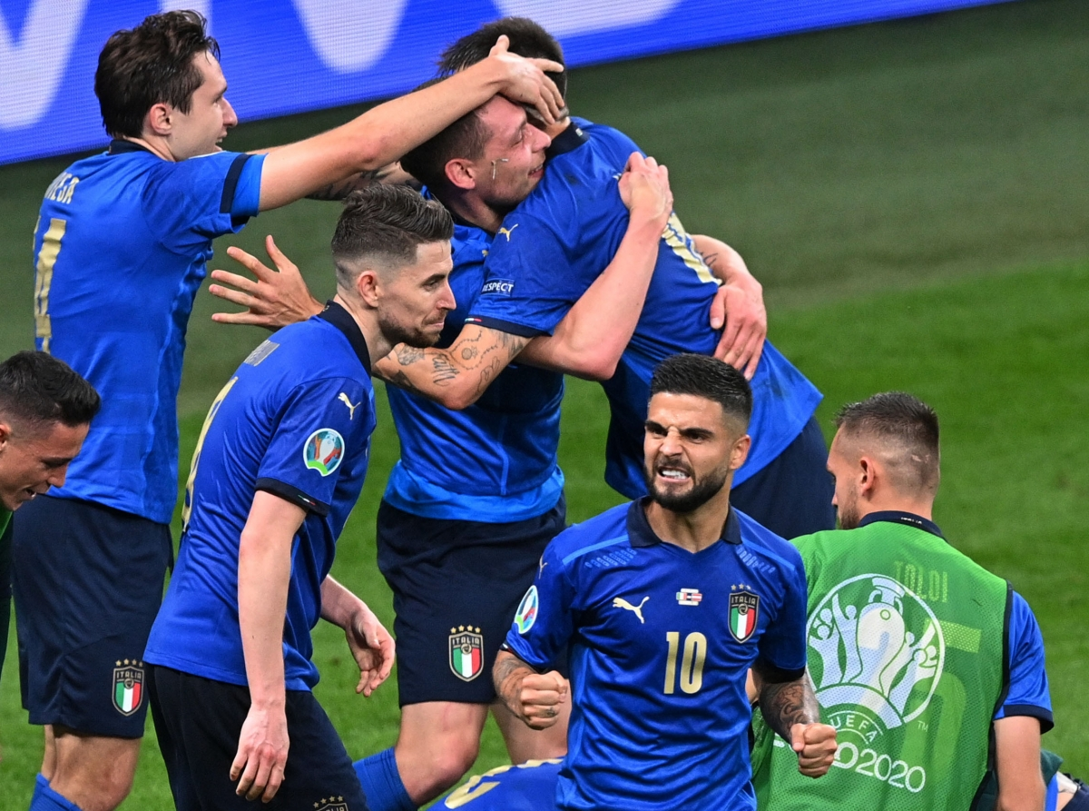 Jorginho muốn tìm kiếm vinh quang cho tập thể hơn là theo đuổi danh hiệu Quả bóng vàng Jorginho muốn tìm kiếm vinh quang cho tập thể hơn là theo đuổi danh hiệu Quả bóng vàng