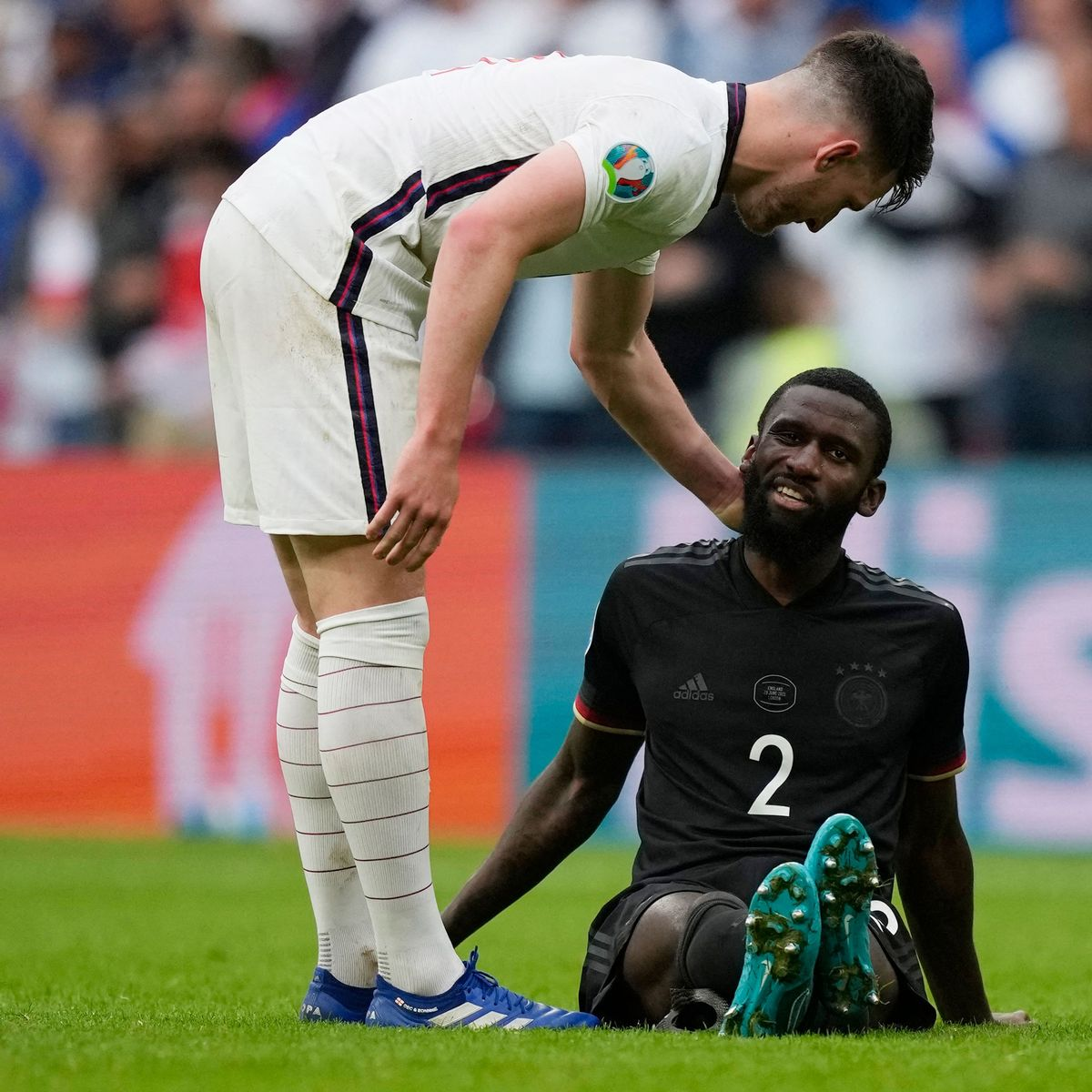 Declan Rice mời chào đại gia nước Anh