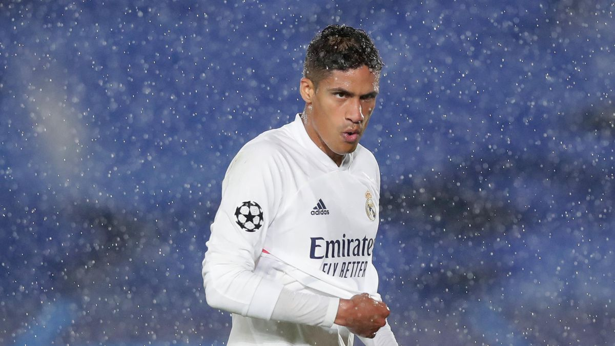Varane và Manchester United mới chỉ dừng ở mức đàm phán