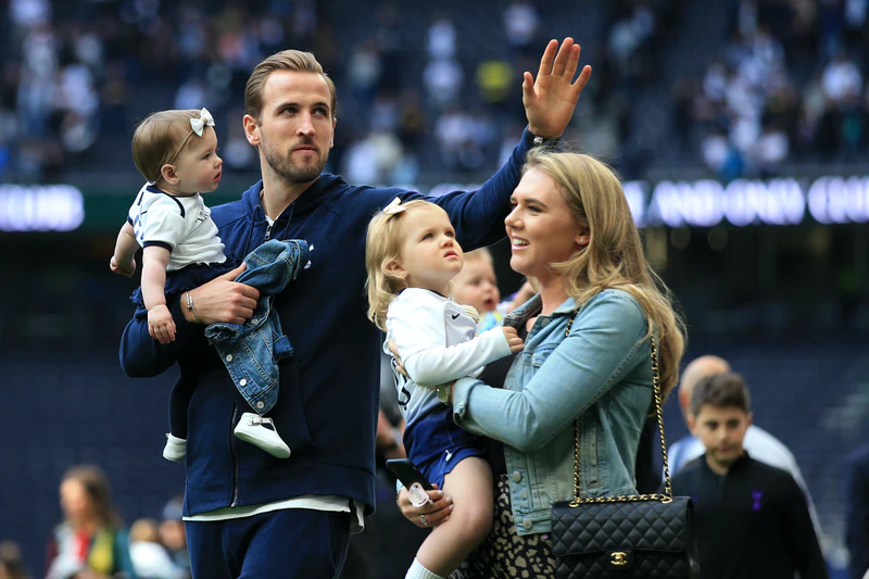 Harry Kane muốn cùng bóng đá trở về nhà để đoàn tụ với gia đình sau Euro 2020 Harry Kane muốn cùng bóng đá trở về nhà để đoàn tụ với gia đình sau Euro 2020