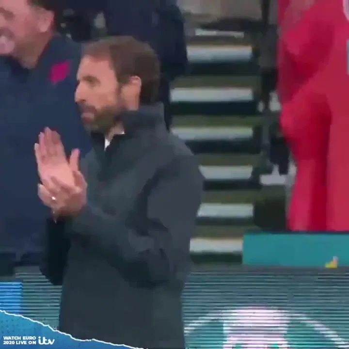 Southgate vẫn giữ nét lo âu khi Shaw có bàn thắng