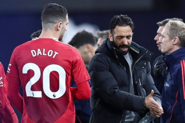 Barcelona và Real Madrid tranh giành hậu vệ triển vọng Diogo Dalot của Man United