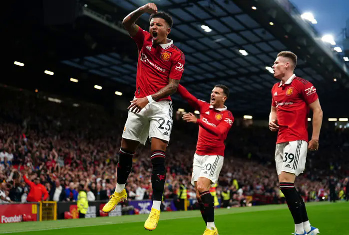 Liverpool bất ngờ thua trận với tỷ số 1-2 trước Man United 