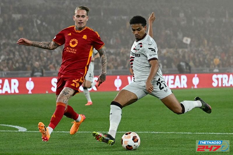 Karsdorp bị chỉ trích dữ dội, tiến thẳng vào đường hầm sau khi gây hại cho AS Roma