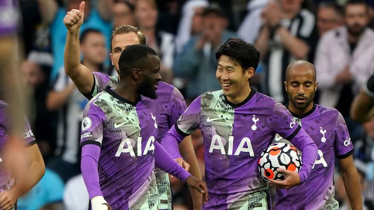 Kết quả bóng đá Ngoại Hạng Anh vòng 8: Newcastle 2-3 Tottenham