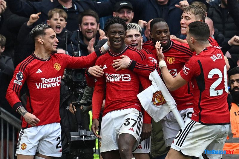 Cầu thủ trẻ người Anh là tương lai của Man Utd