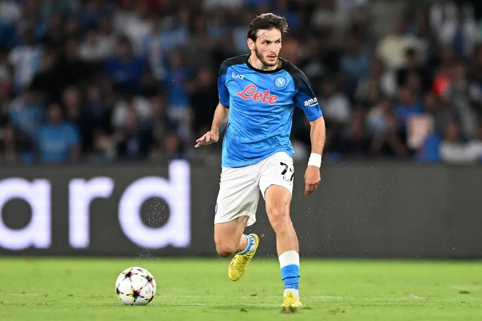 Kvaratskhelia và Napoli Hợp đồng gia hạn là chìa khóa cho cuộc đua vô địch