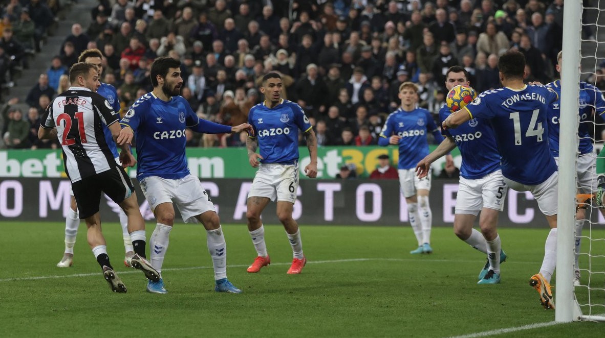 Newcastle 3-1 Everton