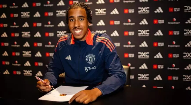 Leny Yoro Chữ ký vàng trong tay HLV mới của Manchester United, Ruben Amorim