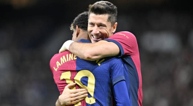 Barcelona Chiến Thắng El Clasico Nhờ Lewandowski Tỏa Sáng Và Chiến Thuật Độc Đáo Của Flick
