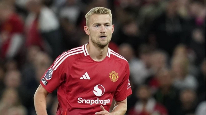 Đánh giá về các bản hợp đồng bom tấn của Man United Tăng cường hàng thủ và tấn công
