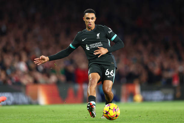 Real Madrid nhắm đến Alexander-Arnold nhưng đối mặt với mức phí chuyển nhượng lớn