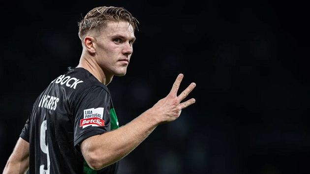 Tiền đạo Viktor Gyokeres của Sporting Lisbon được liên hệ đến Manchester United trong bối cảnh Ruben Amorim chuẩn bị tiếp quản