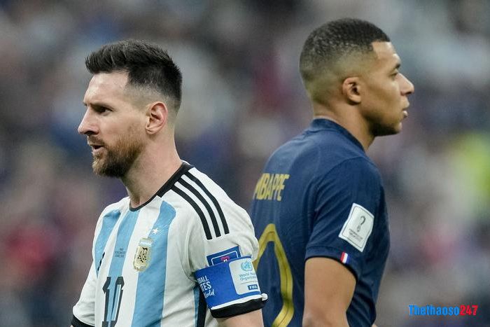 Messi và Mbappe