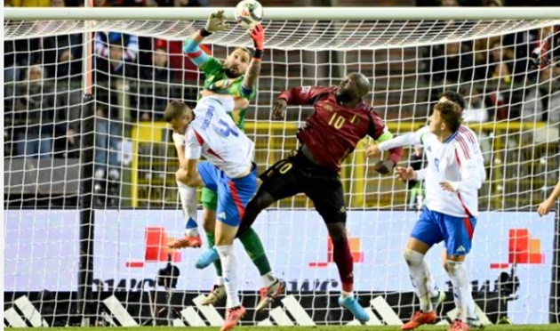 Bóng đen đeo bám Lukaku, Bỉ khổ sở đón năm 2024 u ám