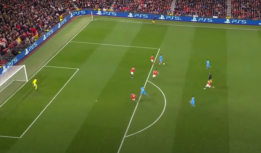 Harry Maguire khiến Man United bị loại khỏi Champions League 