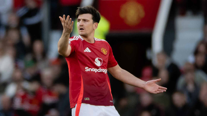 Maguire rời sân sớm, Man United đối mặt bài toán nhân sự trước trận gặp Lyon